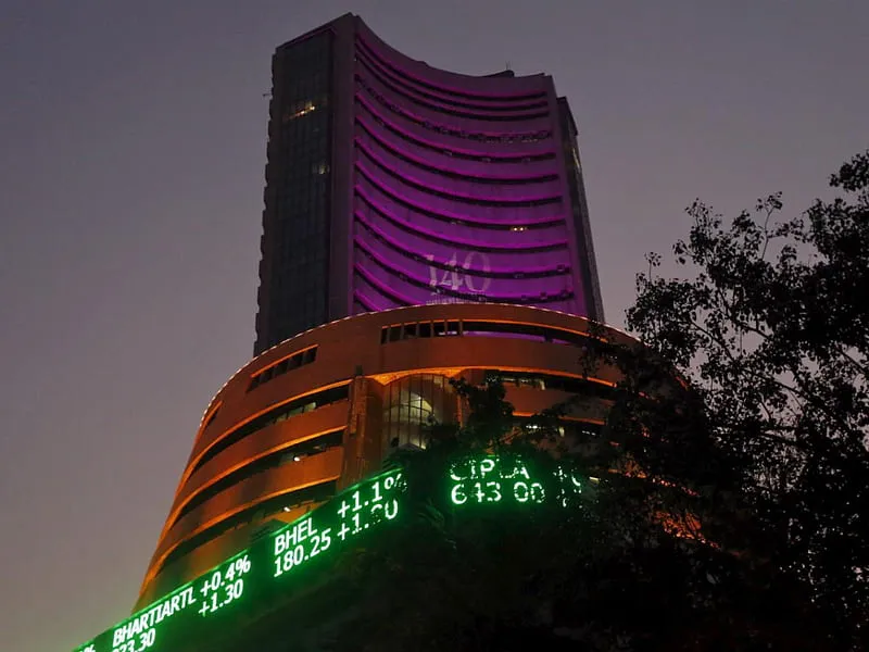 Sensex, Nifty Extend Winning Run as Nifty Reclaims 24,000-Mark; Banking Stocks Lead the Charge