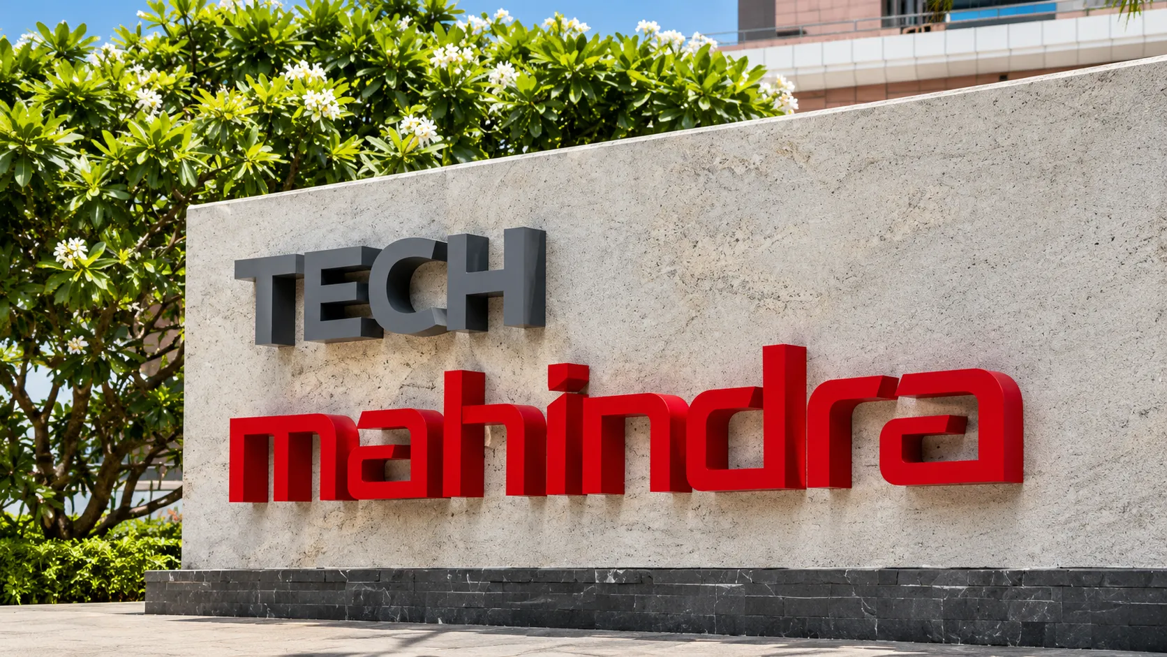 Tech Mahindra's Telecom Bet Comes Due: Why Brokerages Expect a 40%-Plus Profit Surge Today