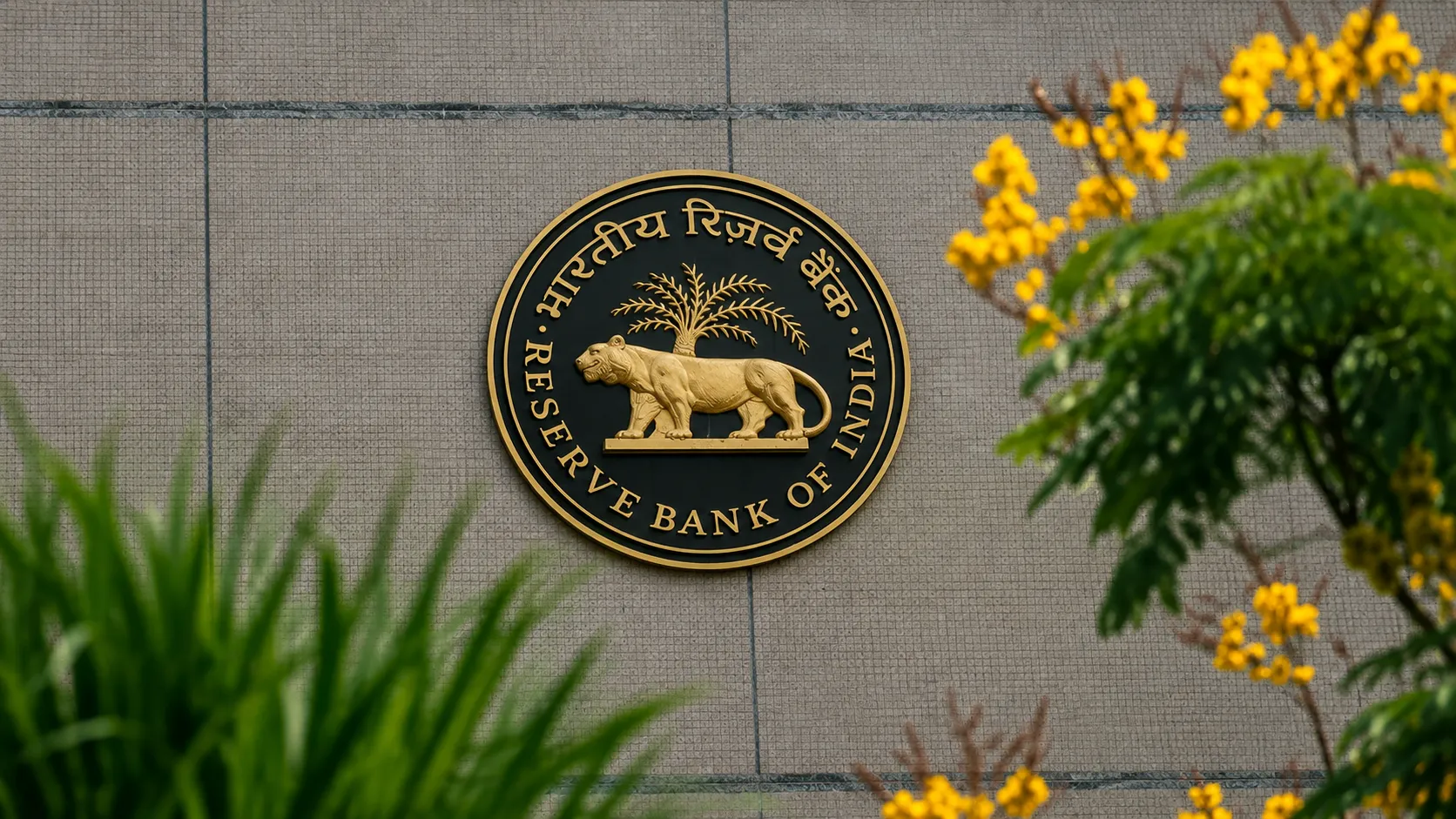 Indian Equities Log Second Straight Weekly Gain As RBI Holds Rates And PSU Banks Surge Amid New Closing Auction Debut
