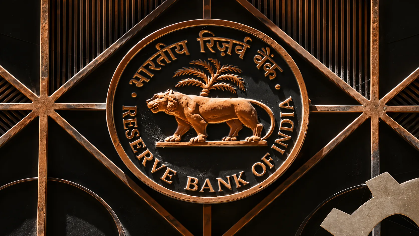 NRI Deposits Surge Nearly Sevenfold to $36 Billion as RBI's Swap Window Pulls in Diaspora Dollars
