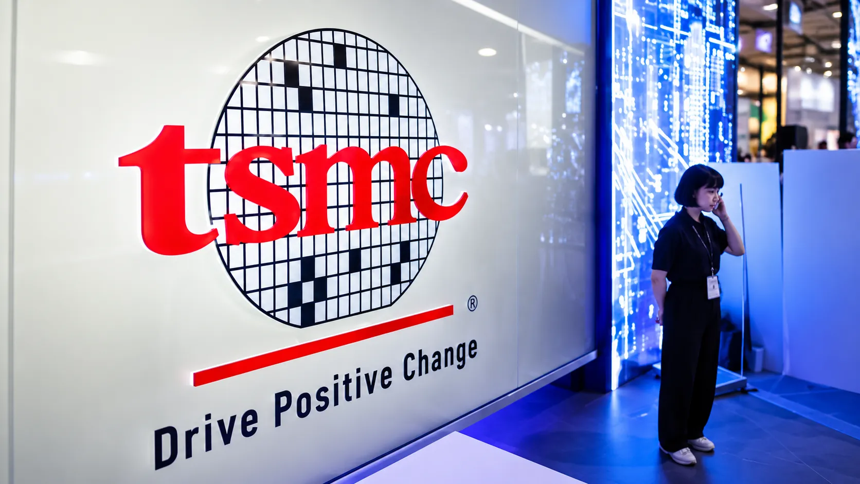 TSMC Posts Record Quarterly Profit as AI Demand Runs Ahead of Supply, but Margin Outlook Cools Investors