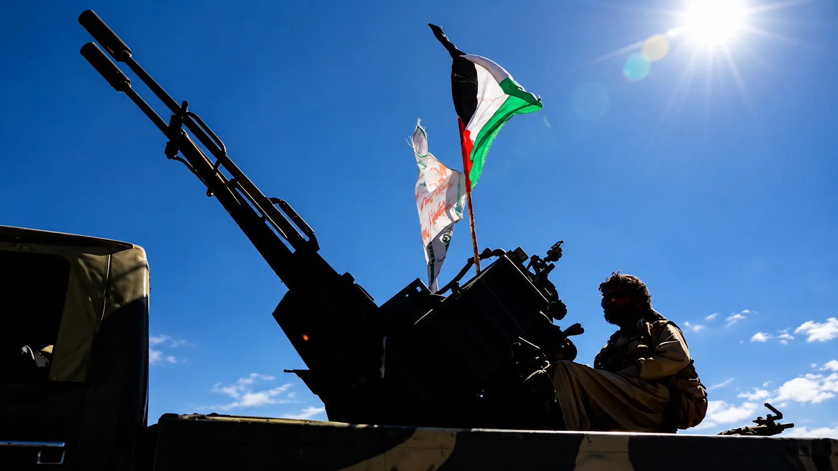 Houthis Claim Missile Strike on Saudi Arabia's Largest Refinery, Pushing Brent to $115.69 and Reviving Fears for Gulf Oil Supply